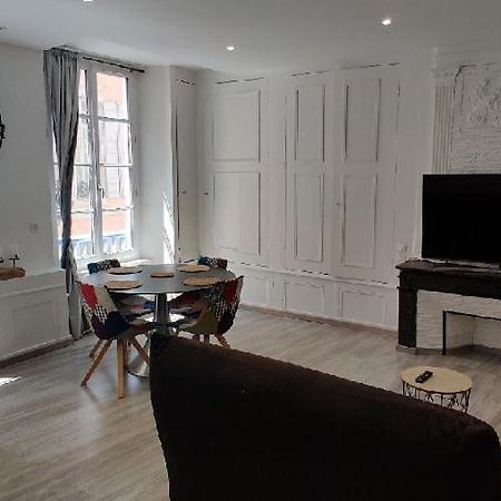 Appartement F2 Dans Le Centre Historique Le Puy-en-Velay Dış mekan fotoğraf