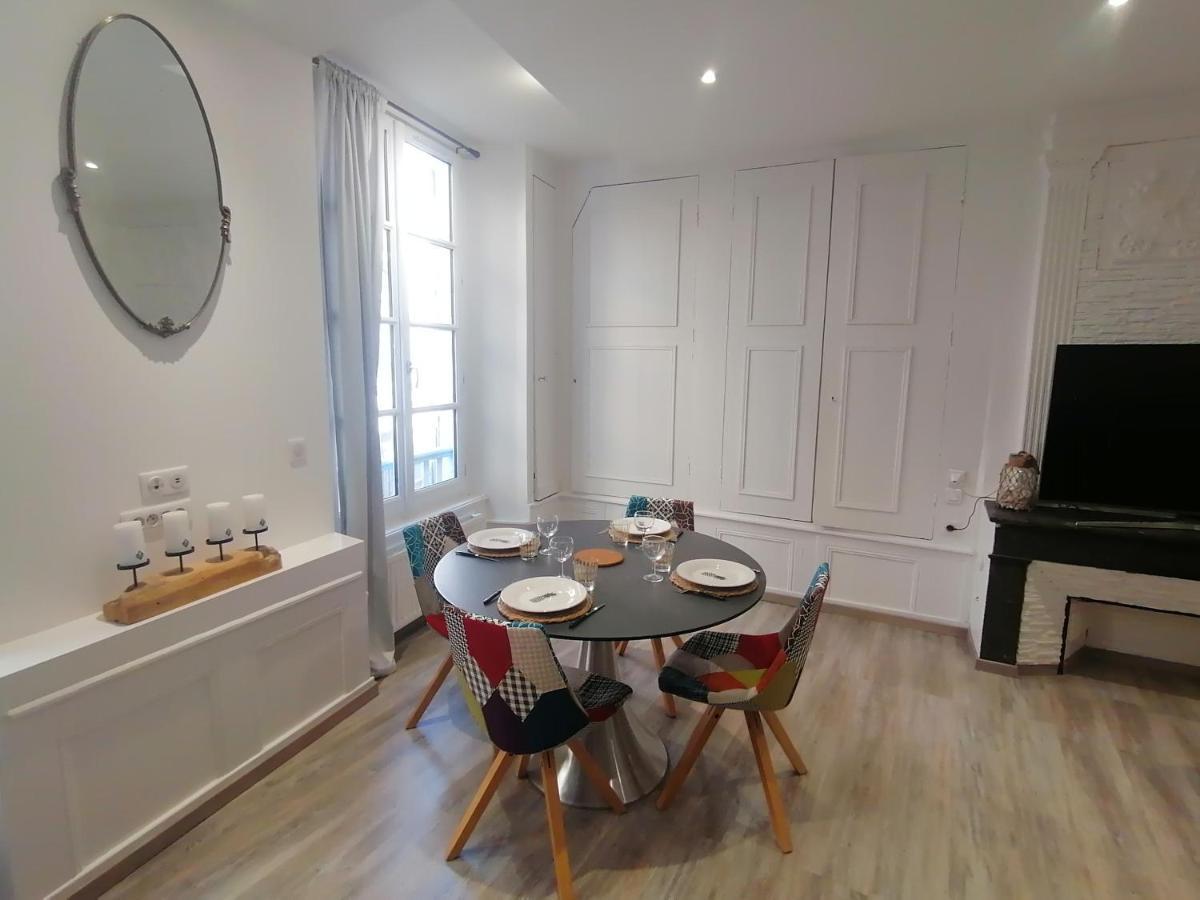 Appartement F2 Dans Le Centre Historique Le Puy-en-Velay Dış mekan fotoğraf